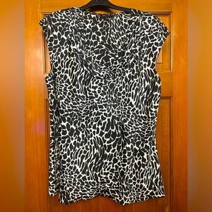 Anne Klein Short Cap Sleeve Blouse.  Size L.  Black/white